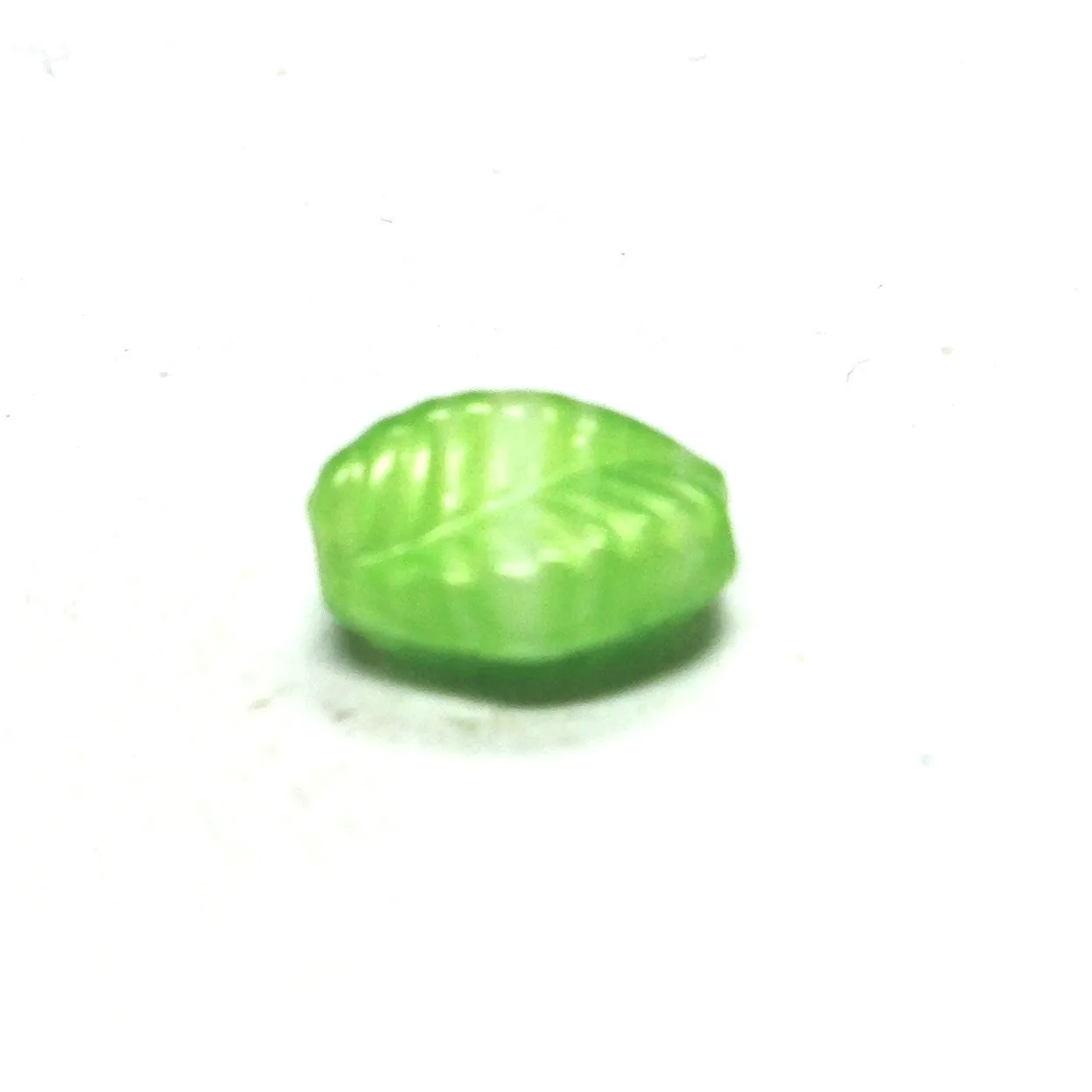 10X7MM Green Glass Leaf Bead (72 pieces)