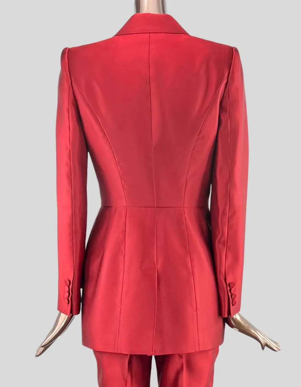 Alexander McQueen double breasted silk blazer in Carnelian Red - 42 IT | 6 US