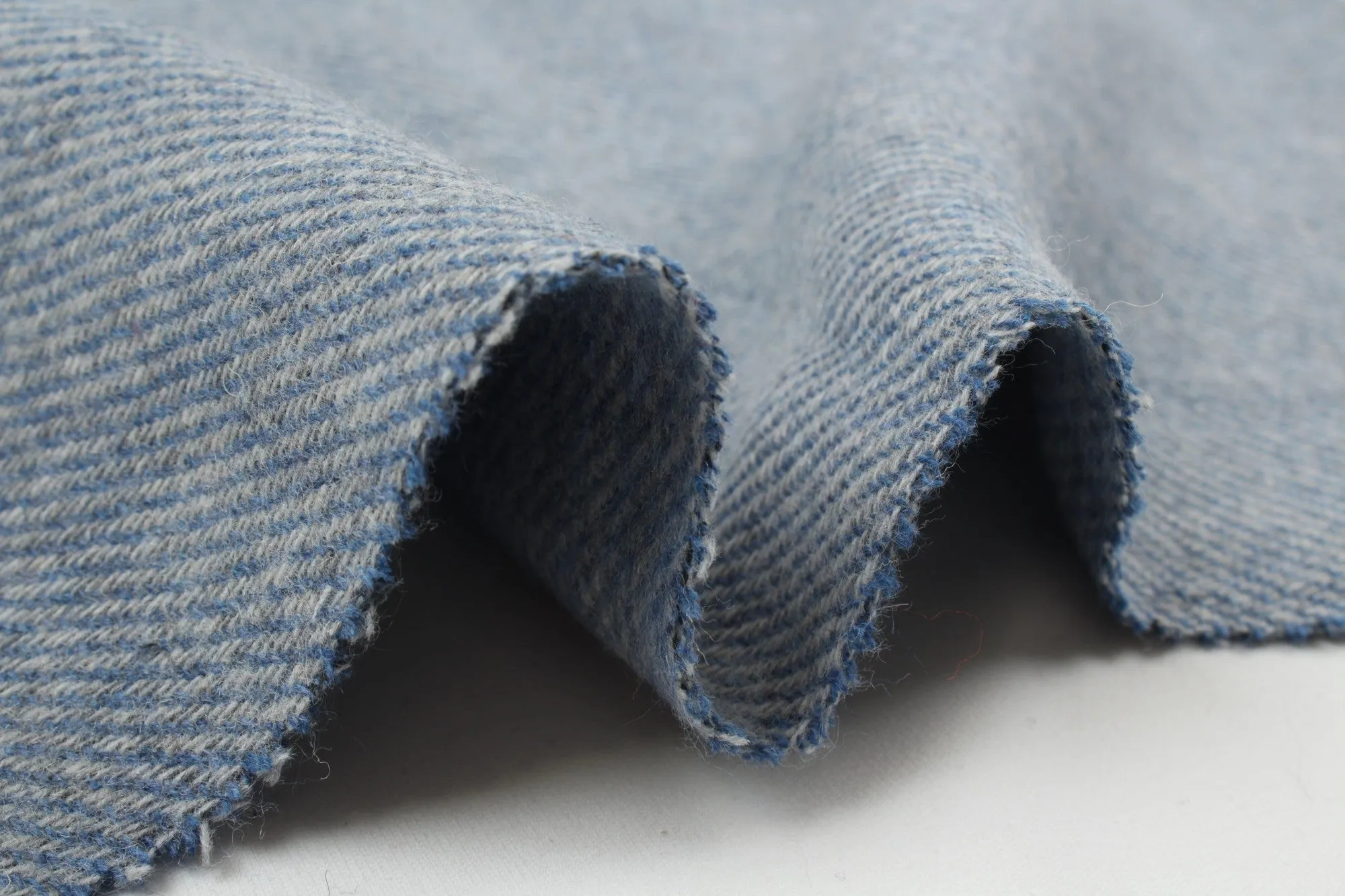 Bi-Color Recycled Wool Twill for Outwear - Blue and White