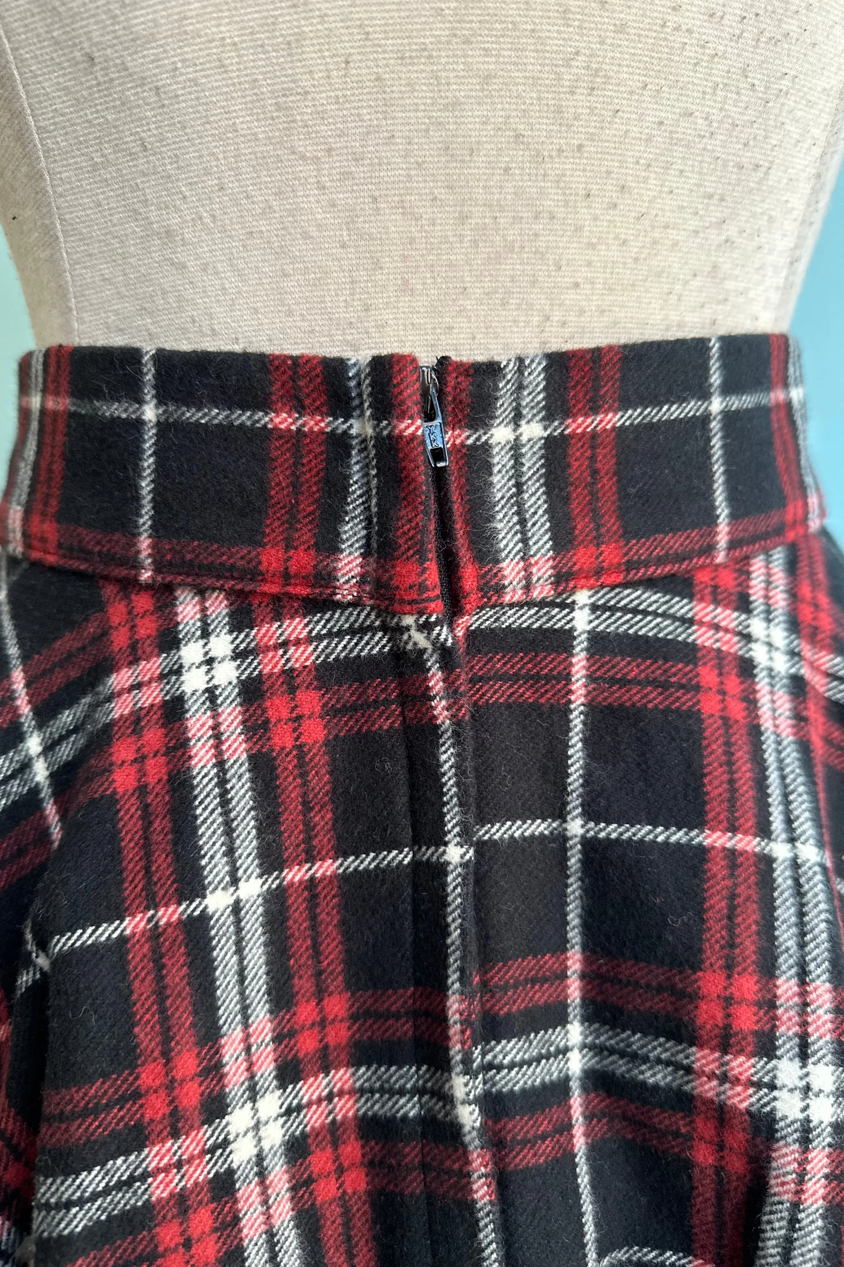 Black Plaid Flannel Circle Skirt by Heart of Haute