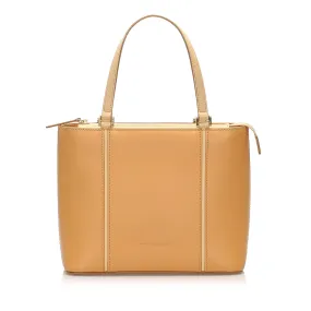 Burberry Leather Handbag (SHG-12140)