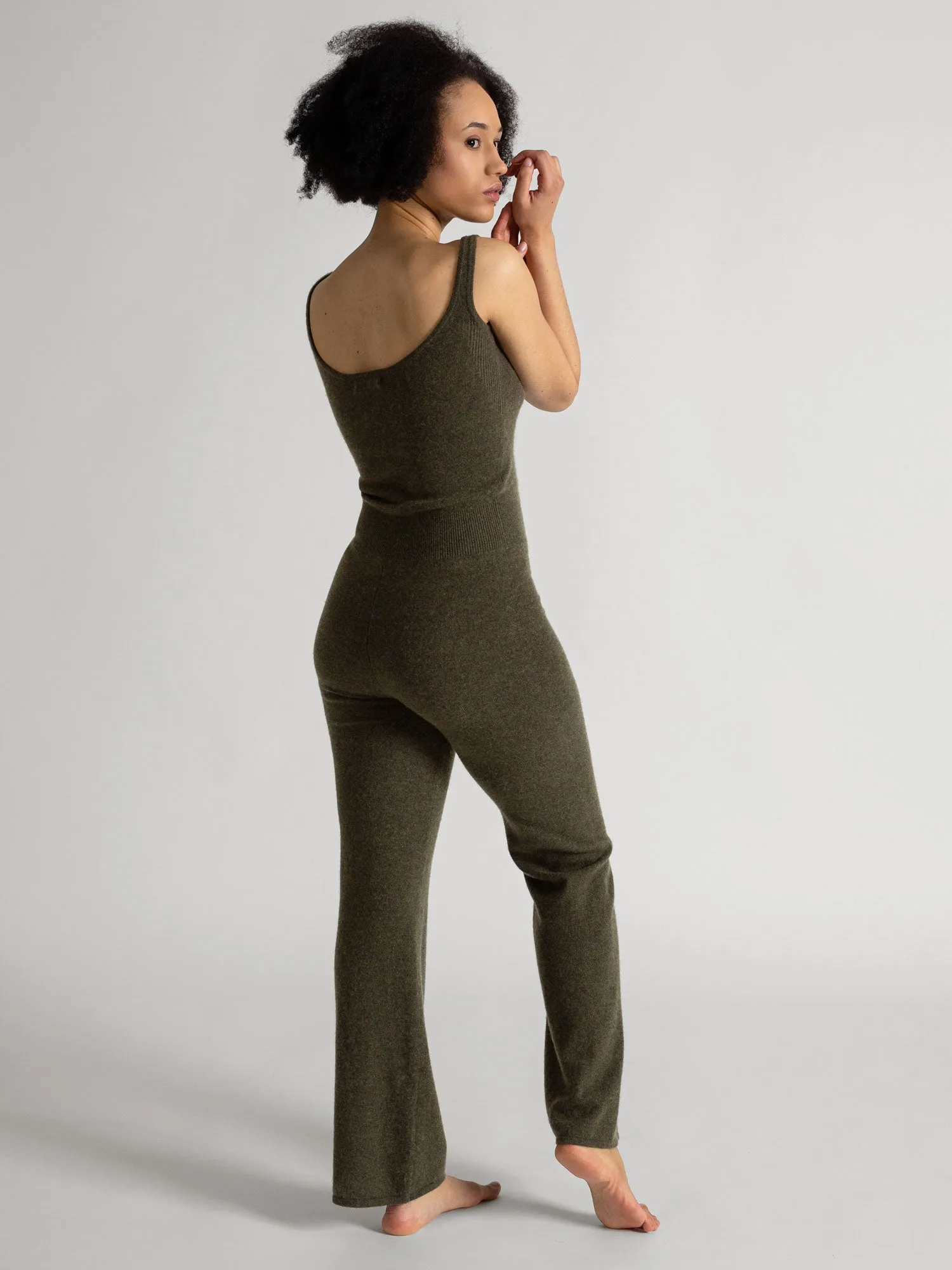 Cashmere jumpsuit "Savasana" - army