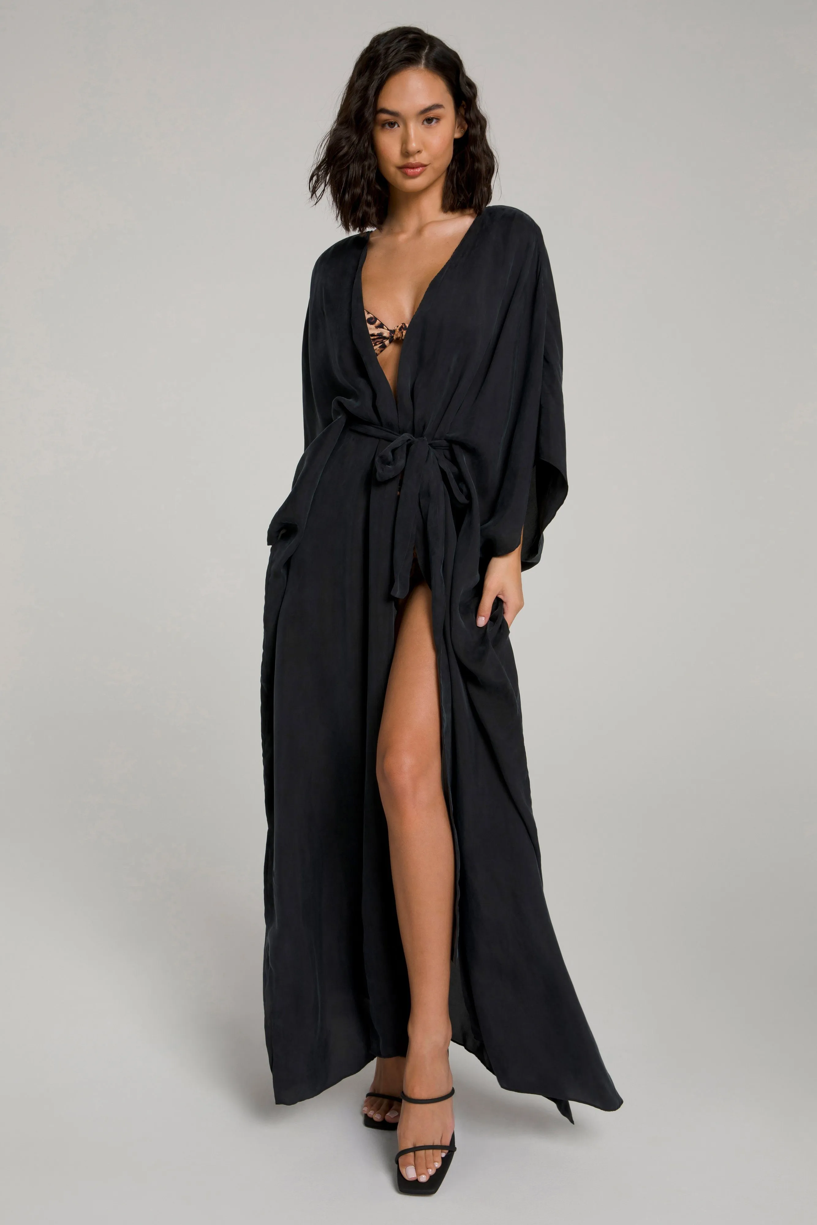 GODDESS ROBE | BLACK001